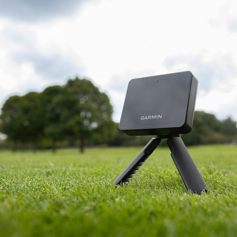 Radar vs camera Golf Simulator Technology: What’s the Difference?